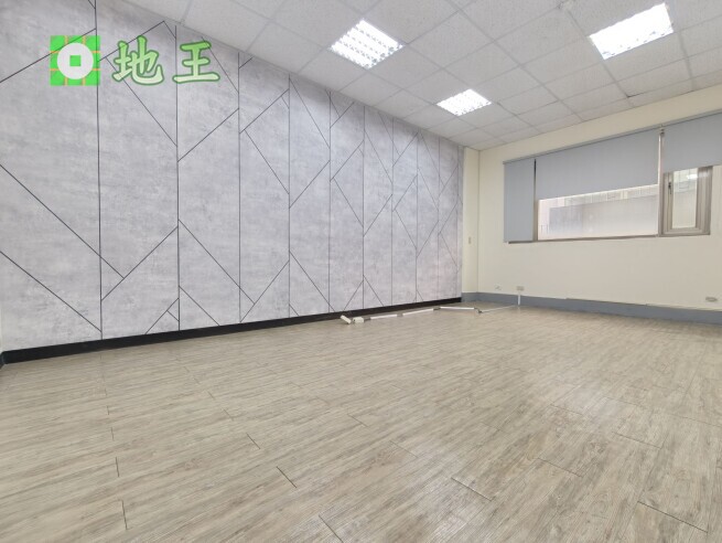 新北市 新北產業園區 五X路廠辦出租｜82坪合法廠辦｜近新北產業園區 物件編號 20195