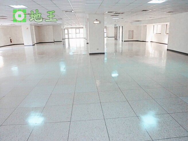 新北市 新北產業園區 五X路廠辦出租｜250坪捷運旁廠辦｜40呎貨櫃可達｜附停車位 物件編號 20227