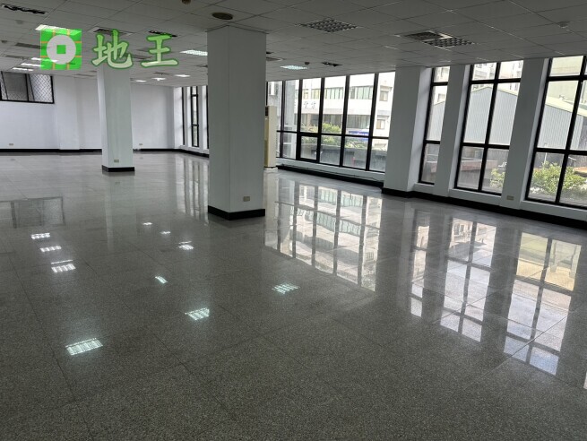 新北市 新北產業園區 五X路廠辦出租｜200坪一層一戶｜附車位｜合法廠辦 物件編號 20268