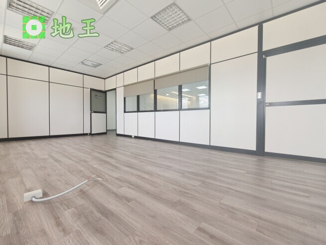 新北市 新北產業園區 五X路廠辦出租｜230坪質感廠辦｜近捷運｜可工廠登記 物件編號 20068