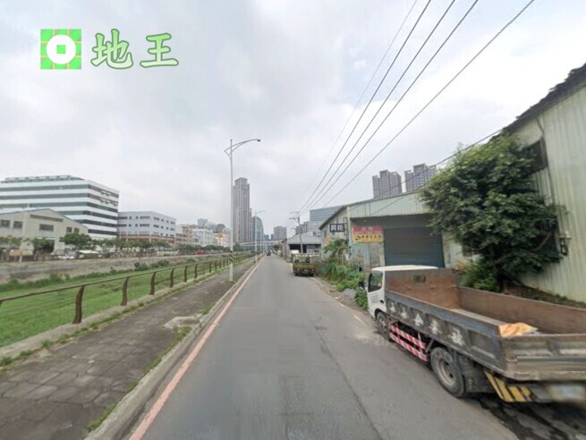 新北市 新莊區 近新北產業園區店面廠房出租｜正路邊倉庫空間 物件編號 20309