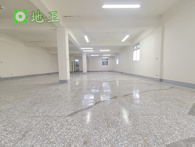 新北市 土城區 頂埔捷運站240坪廠房出租｜大貨梯｜可工廠登記 物件編號 20212