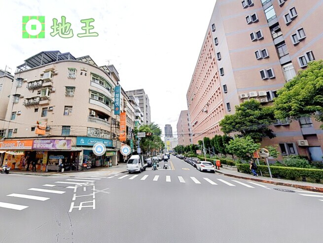 新北市 新北產業園區 五X路廠辦出租｜252坪氣派廠辦｜卸貨碼頭｜大型貨梯 物件編號 20362