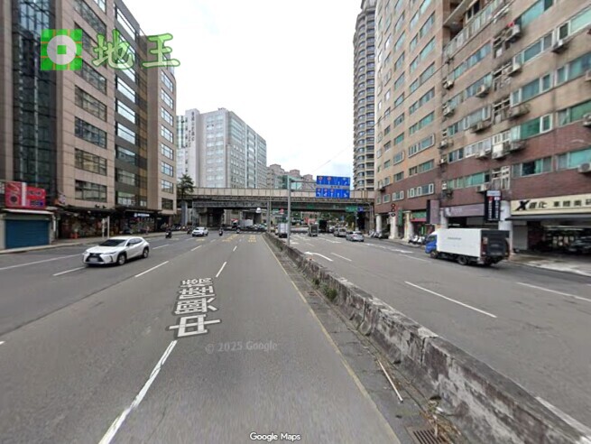 新北市 新店區 捷運-七張站廠辦出租｜7樓辦公空間・交通便利・可登記 物件編號 20401