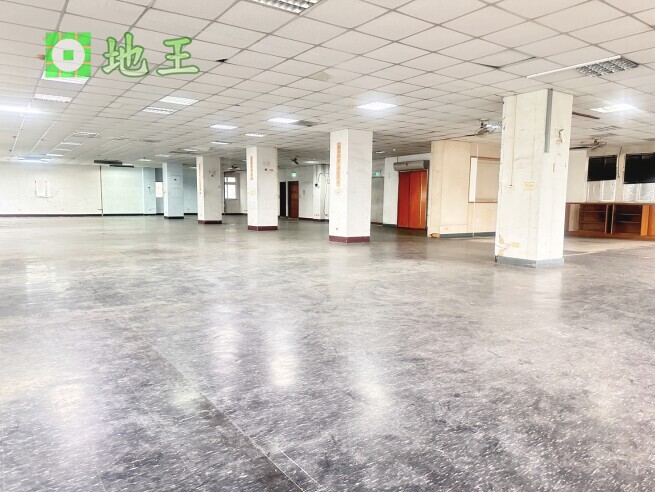 新北市 新北產業園區 五X路廠辦出租｜180坪合法廠辦｜可工廠登記 物件編號 20339
