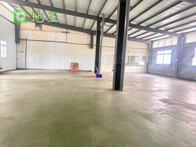 新北市 三重區 光復路鐵皮屋廠房出租｜100坪挑高5.8米｜雙貨梯｜倉儲首選 物件編號 20551