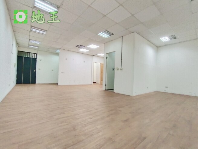 新北市 三重區 近光復路廠辦出售｜81坪合法廠辦｜一樓+樓上｜40呎貨櫃可達 物件編號 20558