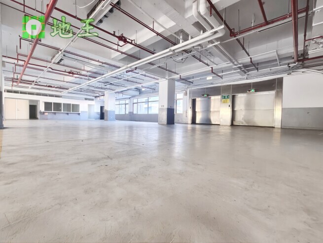 新北市 板橋區 縣民大道附近廠辦出租｜292坪合法廠辦｜近板橋車站｜雙貨梯 物件編號 20584