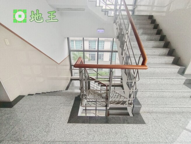 新北市 樹林區 樹林車站附近廠辦出租｜1372坪｜貨梯2部｜20呎貨櫃可卸貨 物件編號 20595