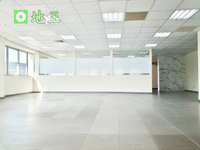 新北市 新北產業園區 五X路廠辦出租｜241坪｜貨梯2部｜附汽車位 物件編號 20616