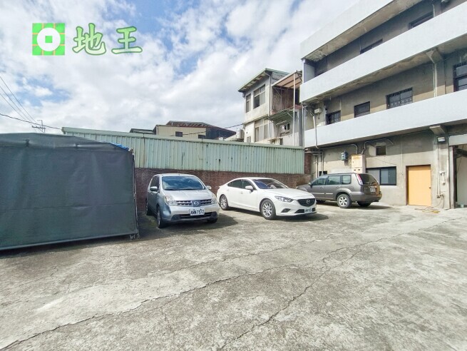 新北市 新莊區 頭前庄捷運廠房出租｜120坪廠房＋50坪空地｜可停5–8台車 物件編號 20635