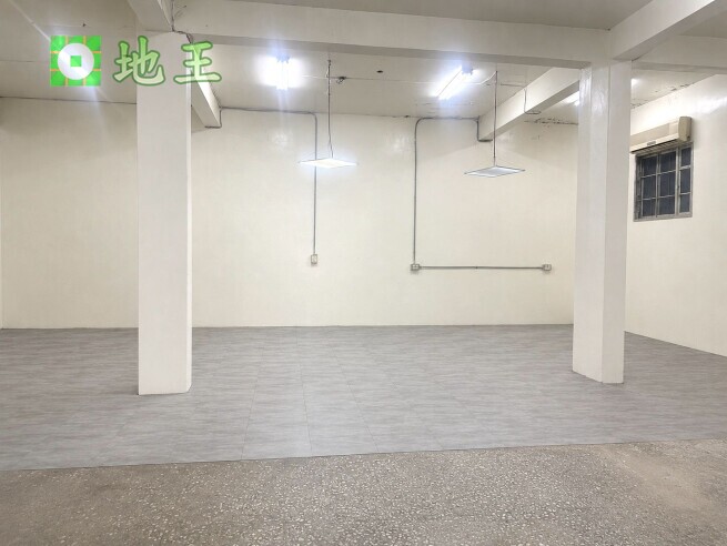 新北市 新莊區 近新樹路廠房出租｜220坪｜整棟廠房｜門停8汽 物件編號 20643