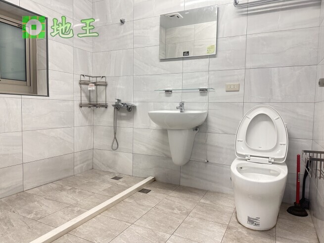 新北市新莊透天廠房出租