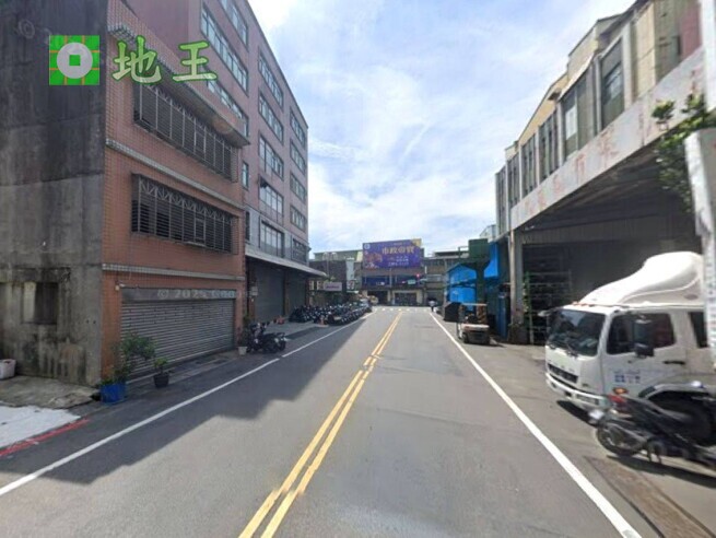 新北市 三重區 中興北街廠房出租｜62坪一樓廠房｜挑高5米・門口可停車 物件編號 20667